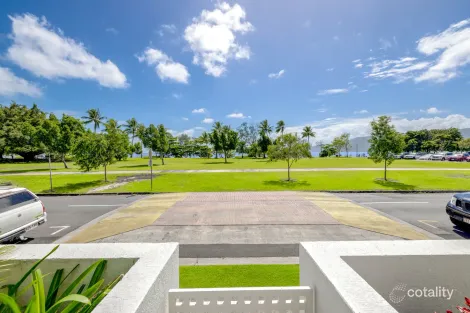 Property photo of 4/173-181 Esplanade Cairns North QLD 4870