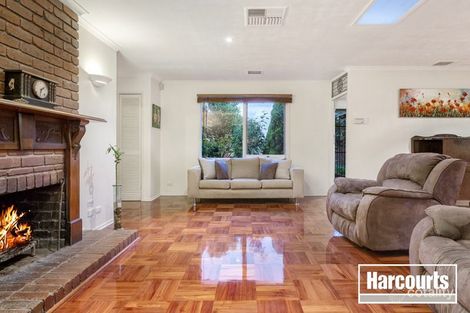 Property photo of 11 Tyntynder Close Berwick VIC 3806