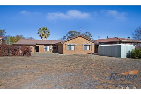 Property photo of 1 Jacaranda Place Oxley Vale NSW 2340