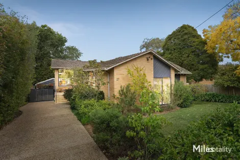 27 Charteris Dr, Ivanhoe East, VIC 3079