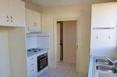 Property photo of 2/93 Kambrook Road Caulfield North VIC 3161