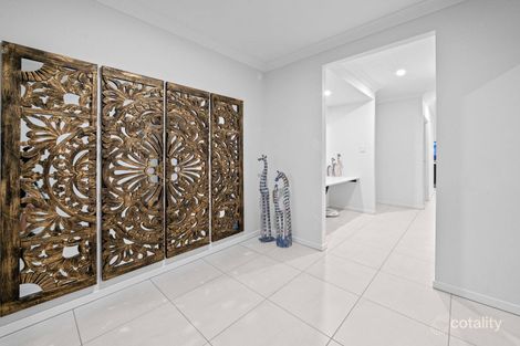 Property photo of 15 Dinden Road South Ripley QLD 4306