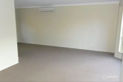 Property photo of 12 Teasel Crescent Forest Lake QLD 4078