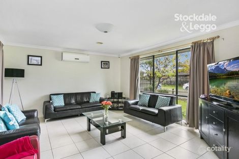 Property photo of 12 Barham Way Cranbourne East VIC 3977