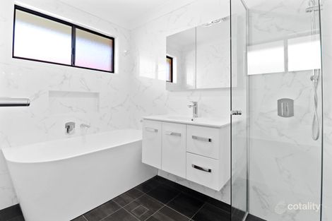 Property photo of 28 Clyde Avenue St Clair NSW 2759