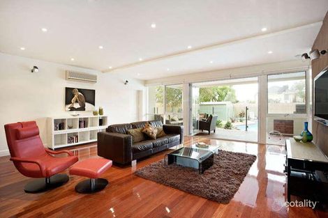 Property photo of 220 Booran Road Ormond VIC 3204