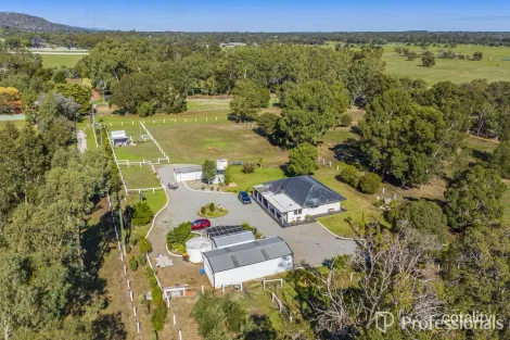 Property photo of 8 Chatfield Road Serpentine WA 6125