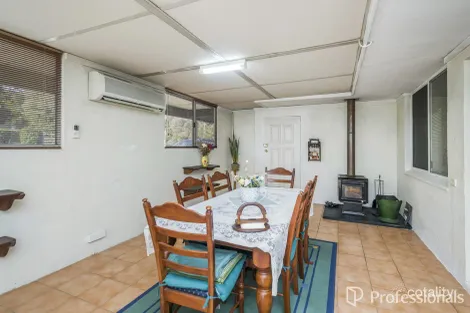 Property photo of 8 Chatfield Road Serpentine WA 6125