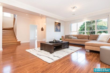 Property photo of 13 Braeside Walk Caroline Springs VIC 3023