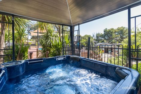 Property photo of 2 Corbin Place Macgregor ACT 2615