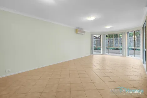Property photo of 1 Alpena Close Carindale QLD 4152