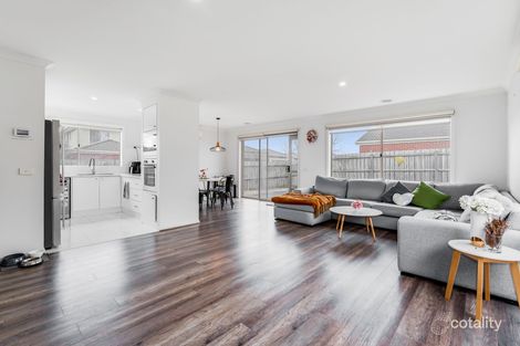 Property photo of 3 Sallys Run Hampton Park VIC 3976