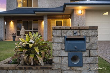 Property photo of 5 Robert Close Redcliffe QLD 4020