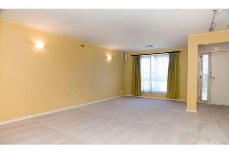 Property photo of 60 Yarcombe Crescent Craigieburn VIC 3064