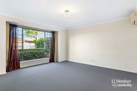 Property photo of 11 Swanbrook Place Parkinson QLD 4115