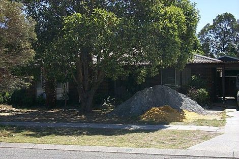 32 Gaskin Rd, Kenwick, WA 6107