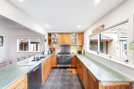 Property photo of 10 Bonview Street Reservoir VIC 3073