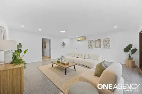 Property photo of 2 Blenheim Close Forest Lake QLD 4078