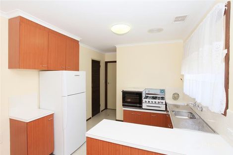 Property photo of 4 President Road Albanvale VIC 3021