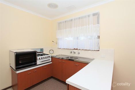 Property photo of 4 President Road Albanvale VIC 3021