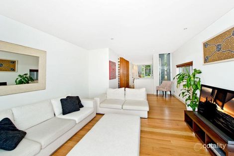 Property photo of 19 Wonderland Avenue Tamarama NSW 2026