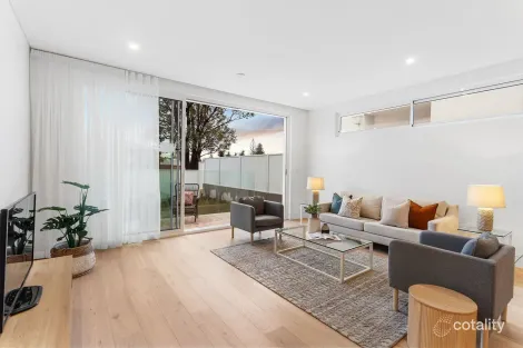 Property photo of 20A Forrest Street Chifley NSW 2036