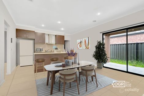 Property photo of 11 Ludeman Drive Wollert VIC 3750