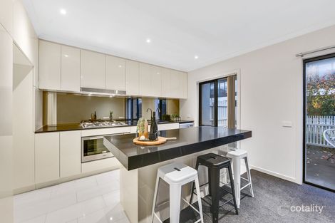 Property photo of 21 Binda Avenue Springvale VIC 3171
