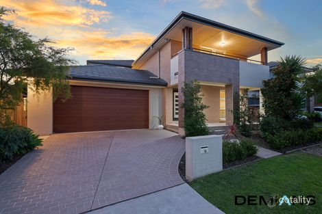 Property photo of 16 Bushview Lane Moorebank NSW 2170