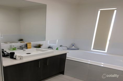 Property photo of 11 Harvey Lane Meridan Plains QLD 4551