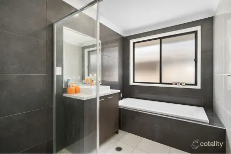 Property photo of 31 Voyager Drive Kuraby QLD 4112