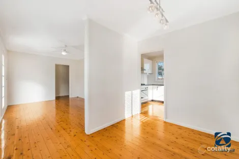 Property photo of 17 Facey Crescent Lurnea NSW 2170