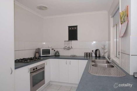 Property photo of 4 Oleander Court Skye VIC 3977