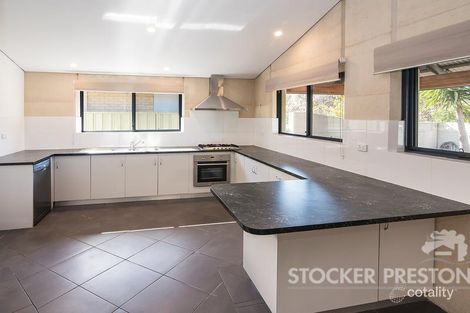 17 Harvester Prom, Vasse, WA 6280