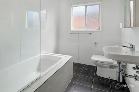 Property photo of 14 Shannon Parade Berkeley Vale NSW 2261