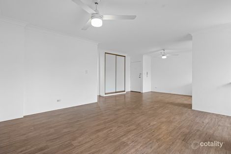 Property photo of 4/57 Dunellan Street Greenslopes QLD 4120