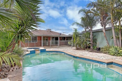 Property photo of 17 Watford Crescent Craigieburn VIC 3064