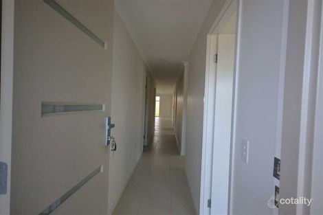 Property photo of 28 Viola Square Peregian Springs QLD 4573
