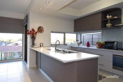 Property photo of 22 Cara Crescent Berwick VIC 3806