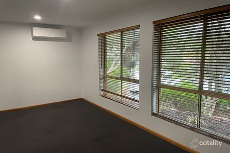 Property photo of 10 Fig Tree Lane Aberfoyle Park SA 5159