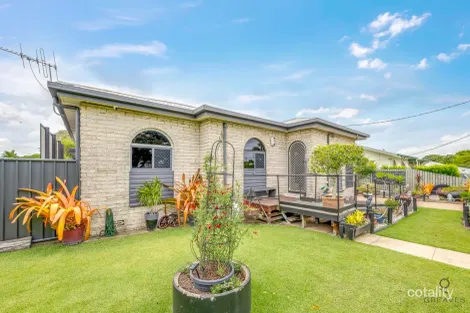 1 Alice St, Walkervale, QLD 4670