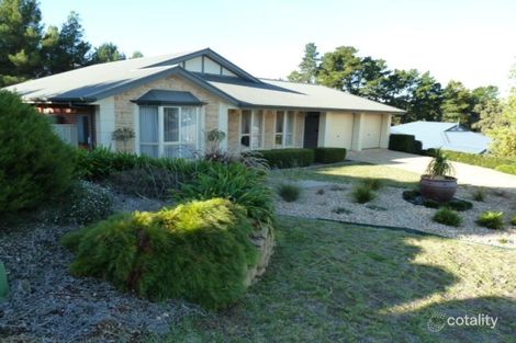 Property photo of 25 Hentschke Place Clare SA 5453