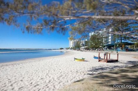 4/224 Marine Pde, Labrador, QLD 4215