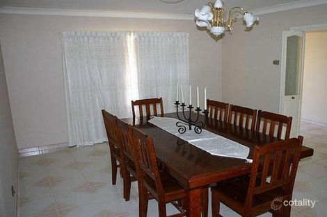 Property photo of 10 Holmes Crescent Griffith NSW 2680