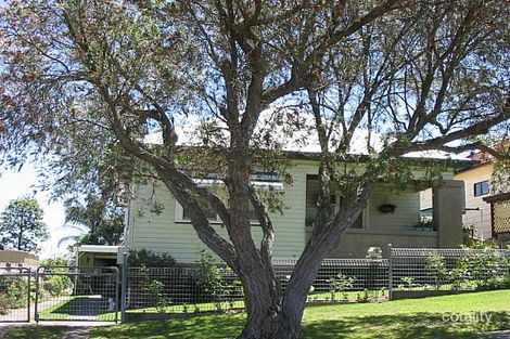 2 Illawarra Ave, Cardiff, NSW 2285