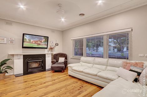 Property photo of 2 James Street Kooringal NSW 2650
