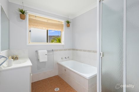 Property photo of 19 Hallam Close Kanahooka NSW 2530