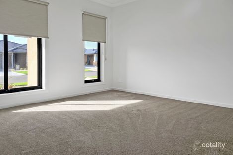 Property photo of 13 Dawley Circuit Werribee VIC 3030