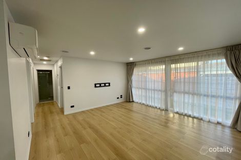 Property photo of 2/16 Orange Grove Essendon North VIC 3041