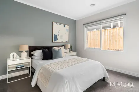 Property photo of 23 Valley Park Grove Eltham VIC 3095